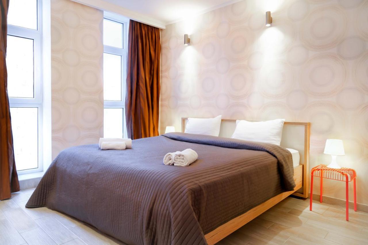 Holiday Lux Sea Towers Batumi Exterior photo